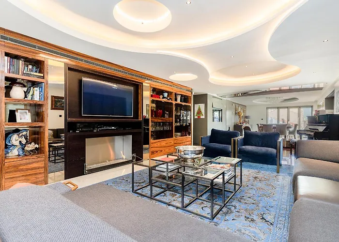 Lisbon Luxury Penthouse